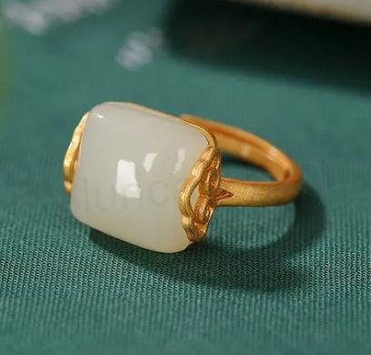 Nastavitelný pozlacený minerální prsten jadeit zelený velikost 55 (X1783)