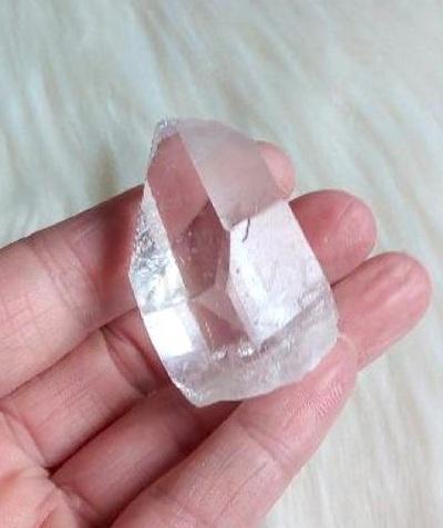 Křišťál špice 53 g (Brazilie) (X1808)