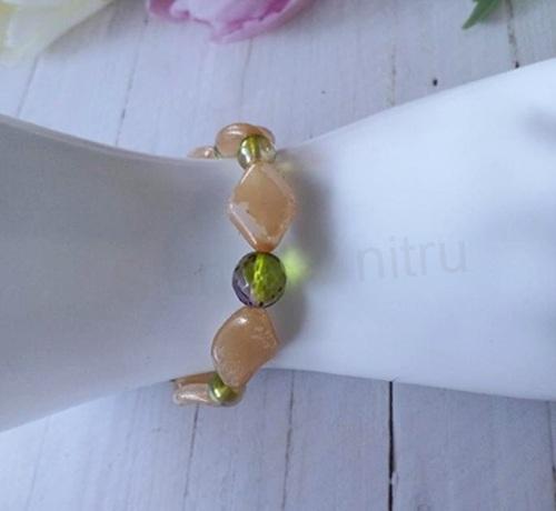 Korálkový náramek ze skleněných korálků – Jablonecké korálky (BC570)