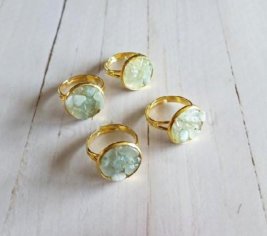 Minerální nastavitený prsten pravý akvamarín (X2043)