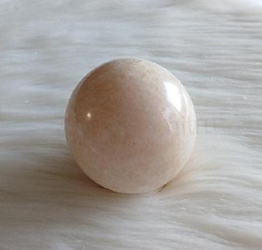 Sluneční kámen koule leštěná 51 mm | 195 g (X2164)