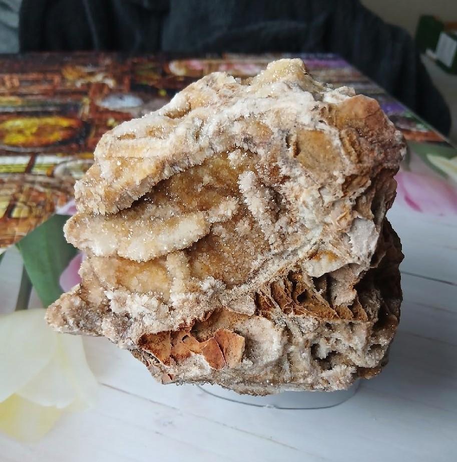 Mřížkový (Lamelární) křemen – Boxwork Quartz – sběratelská drúza (900 g) (X2226)