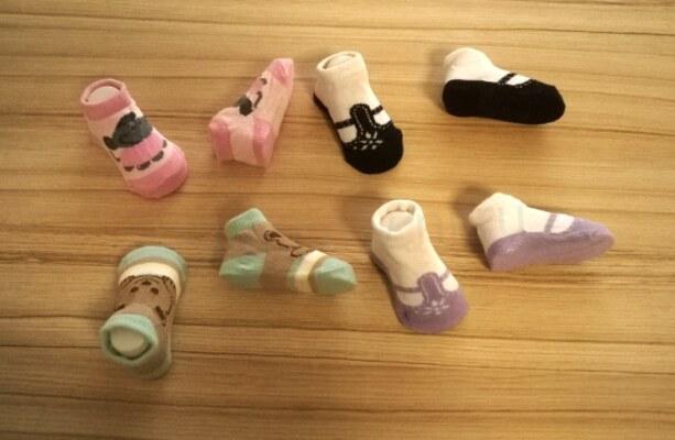 Kojenecké ponožky v dárkovém balení multipack 4 páry v balení (W25)