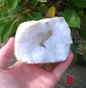 Sněžný Křišťál geoda (Maroko) (X192)