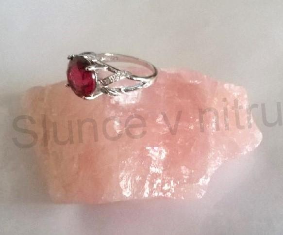 Postříbřený prsten s křišťály swarovski element (BE150)