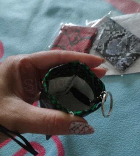 Kožená peněženka hadí vzor - klapačka, klíčenka červená (J28)