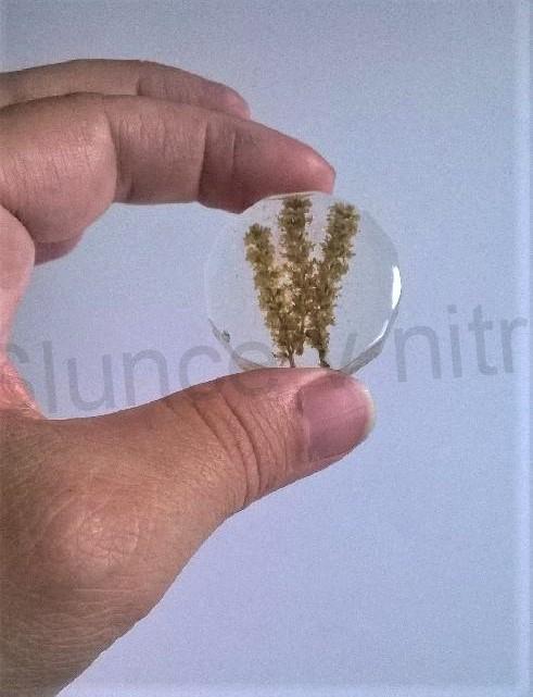 Orgonitová hmatka z přírodního kvití broušená 3,7 x 3,7 cm (PP56)