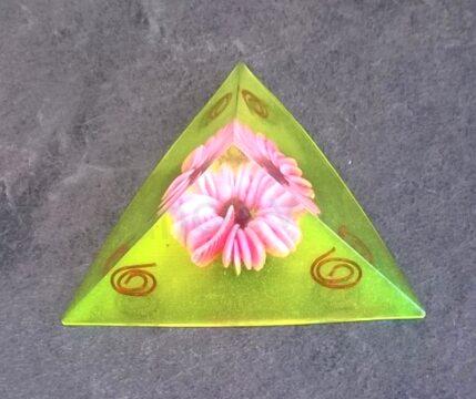 Orgonitová pyramida - harmonie 8,6 x 4,6 cm (PP86)