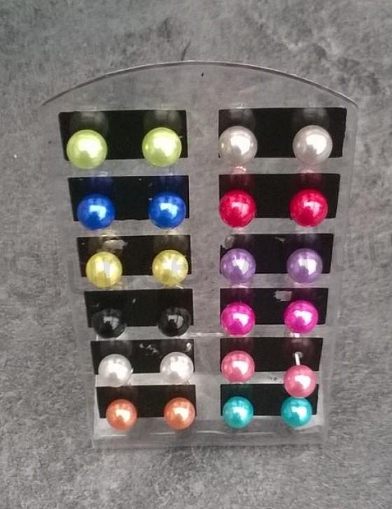 Puzetové náušnice z chirurgické oceli krémové 5,7 x 16,4 mm (BB445)