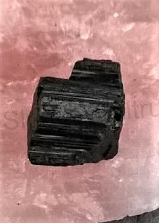 Turmalín surový 13,8 g (Brazílie) (X626)
