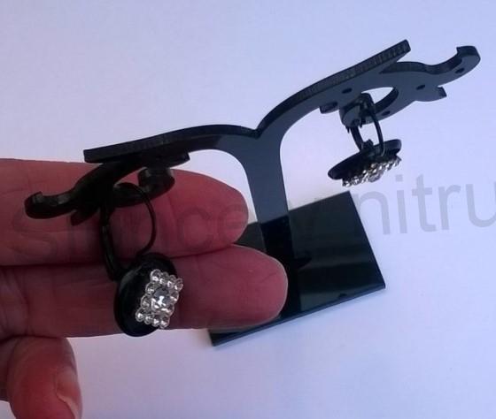 Černé náušnice s kamínky bilé (BB573)