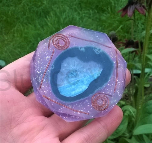 Orgonitový podtácek Achát se spirálkami v ametystovém nádechu (PP138)