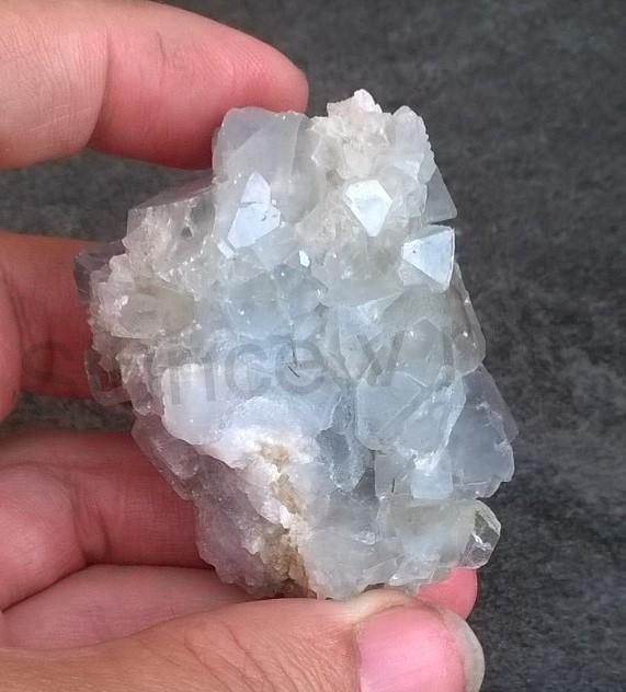 Celestin drúza 88,5 g (Madagaskar) (X1003)