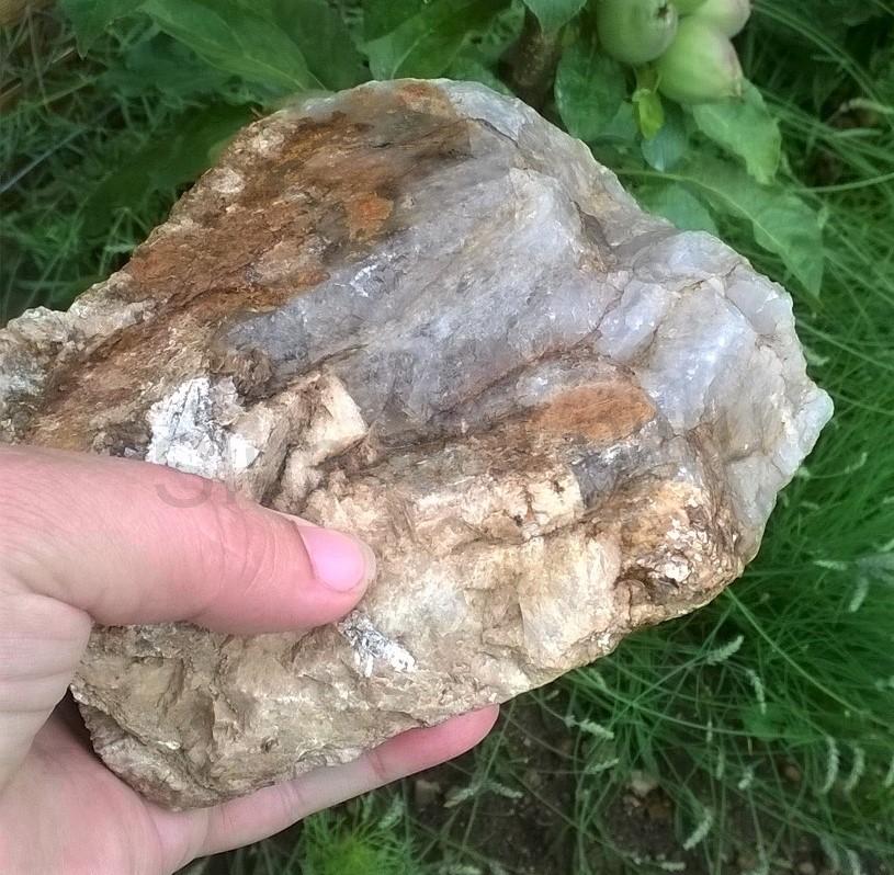 Záhněda, křemen, muskovit 1525 g (Česká Republika) (X1094)