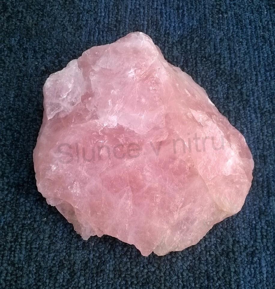 Velký Růženin surový 1809 g (Madagaskar) (X1223)