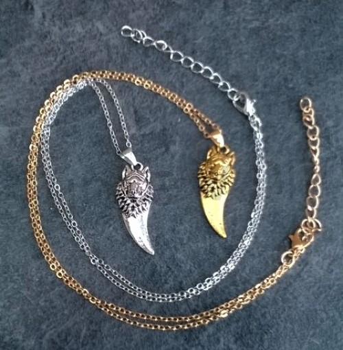 Náhrdelník s přívěškem Vlčího zubu (BD678)