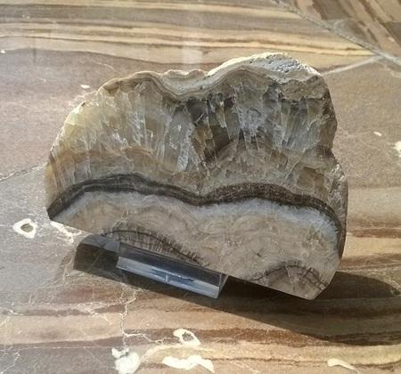 Aragonit řez 341 g (Slovenská Republika) (X1595)