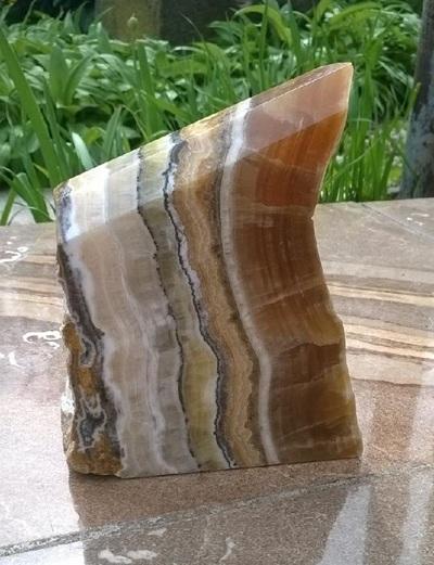 Aragonit řez 701 g (Slovenská Republika) (X1603)