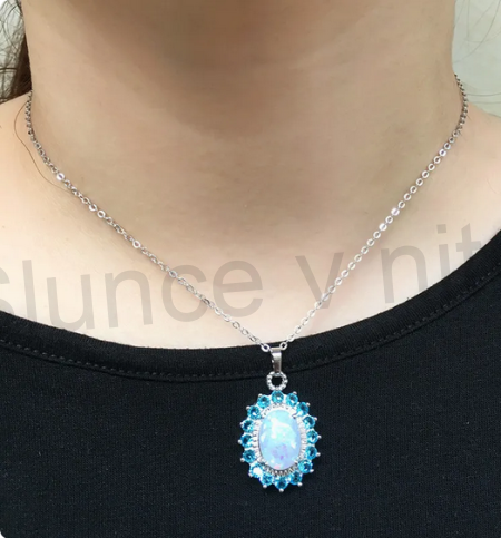 Postříbřený náhrdelník Opál se zirkony (X1712)