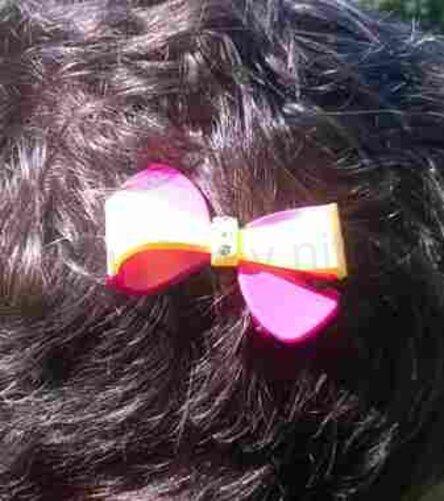 Spona mašle s kamínky do vlasů - se zoubky Krémová růžová (H470)