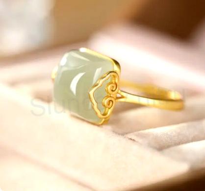 Nastavitelný pozlacený minerální prsten jadeit zelený velikost 55 (X1783)