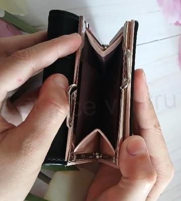 Dámská krátká peněženka z PU kúže (J43)