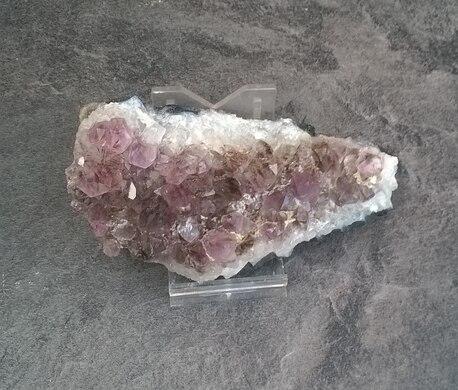 Ametyst drúza narostlá v chalcedonu 292 g (Brazílie) (X1903)