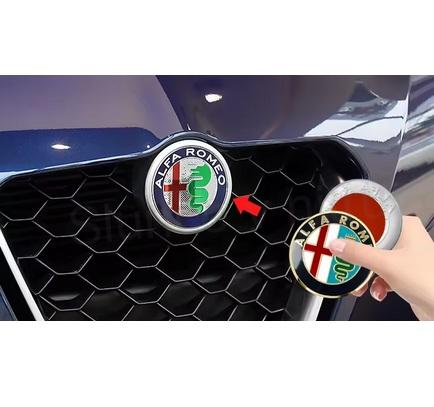 Kovová nálepka Alfa romeo cca 56 mm (L62)