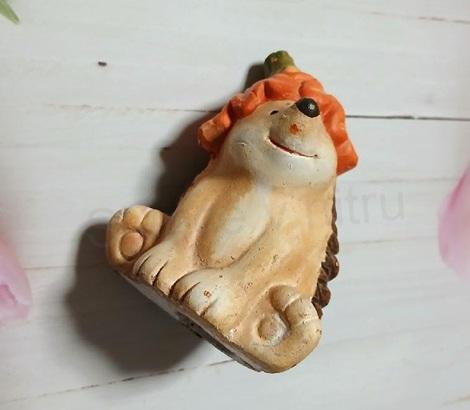 Dekorativní figurka ježeček 8,6 x 6,5 cm (L69)