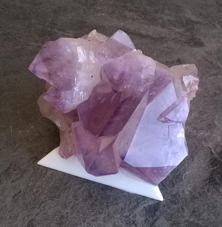 Podstavec či plastová miska na korálky, šperky trojúhelníková 5 kusů v balení (AE27)