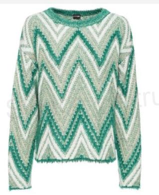 Dámský vzorovaný svetr dvě velikosti (K131)