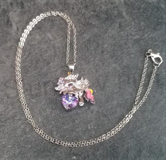 Náhrdelník s přívěškem koníka, jednorožce a Swarovski srdce (BD435)