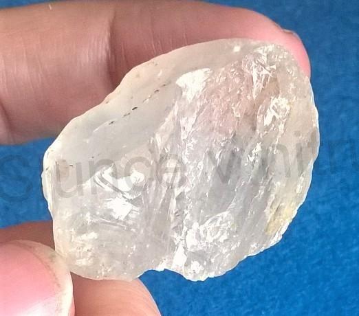 Luxusní křišťál surový polomatný a lesklý  23,3 g (Česká Republika) (X950)