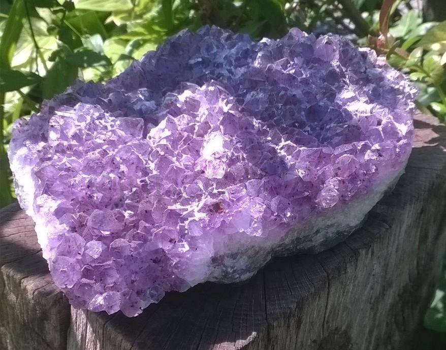 Ametyst drúza s kalcitem 2636g (Uruguay) (X1070)