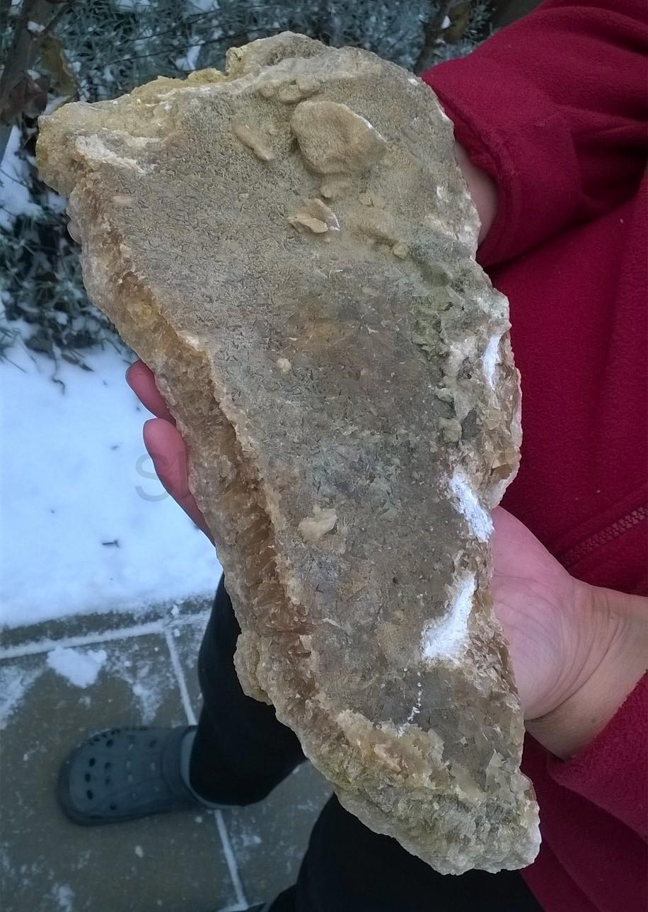 Drúza velkého žlutého medového kalcitu 4800 g (ČR) (X1356)