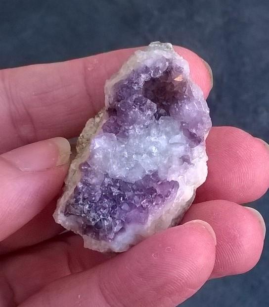 Ametyst drúza 38 g (Česká Republika) (X1453)