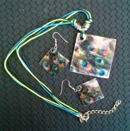 Souprava lasturových šperků choker s náušnicemi číslo 1 (BS114)