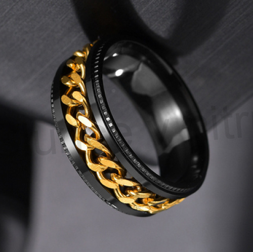 Pánský prsten z chirurgické oceli a řetízkem (BP319)