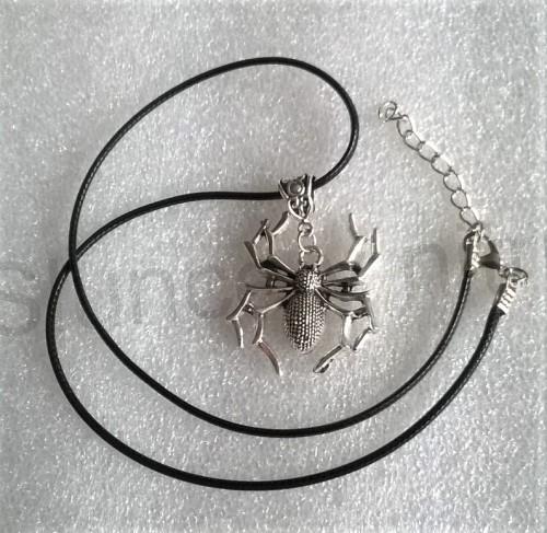 Náhrdelník s pavoučkem (BD695)