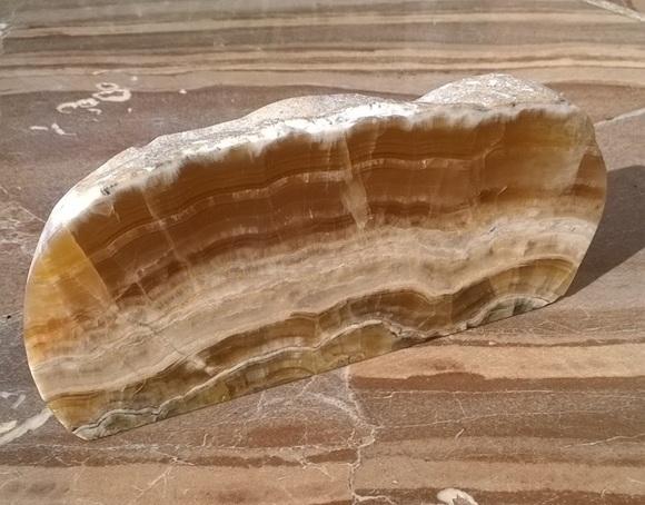 Aragonit řez 435g (Slovenská Republika) (X1580)