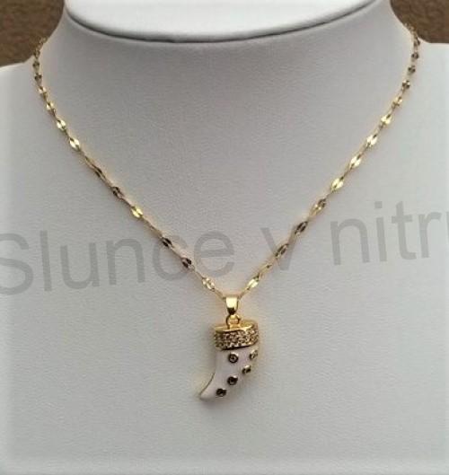 Náhrdelník z chirurgické oceli a vlčího zubu s kamínky (BD127)