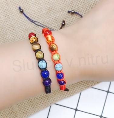 Čakrový náramek s korálky minerálů červený (X1556)