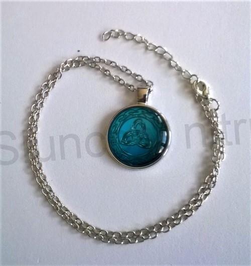 Náhrdelník s přívěškem Triquetra (BD692)