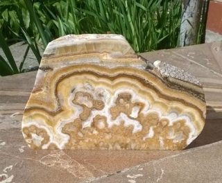 Aragonit řez 987 g (Slovenská Republika) (X1605)