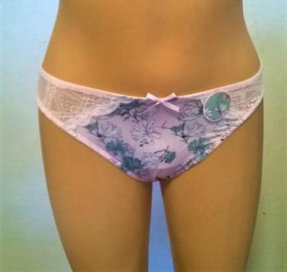 Dámské sexy krajkové kalhotky | tanga velikost L (K302)