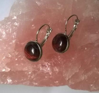 Minerální byčí oko náušnice 12 x 12 mm (X1704)