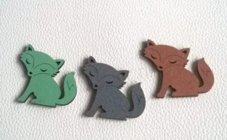 Dřevěné výřezy liška více barev (V81)