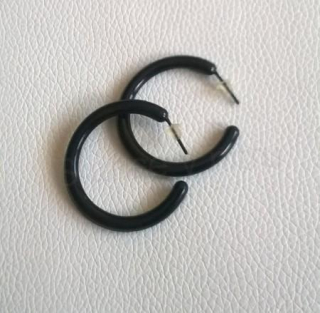 Náušnice kruhy hypoalergení velikost 6,5 cm Černé (BB743)