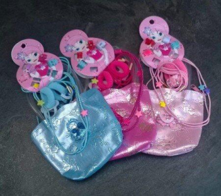 Dívčí sada gumiček, skřipců, náhrdelník a kabelka (H468)