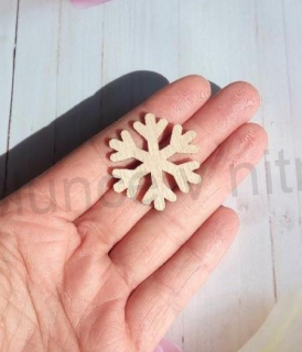 Dřevěné výřezy - vánoční ozdoby vločka (V149)